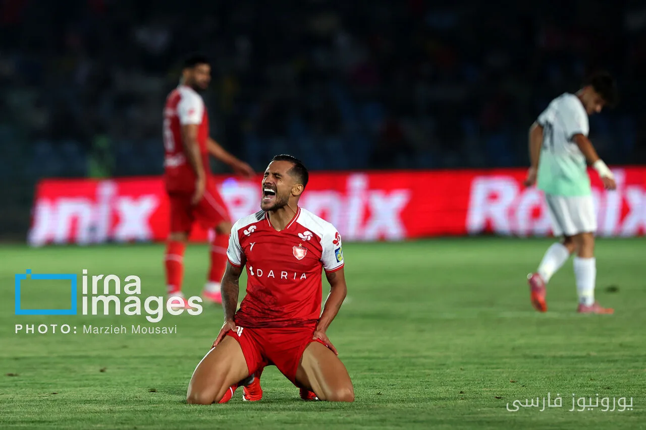 جناح چپ پرسپولیس با اعتماد مهدی تارتار بیمه شد