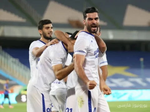 کاپیتان گل‌گهر بازوبند سرمه‌ای پوشان را در رویداد بین‌المللی بر بازو می‌بندد