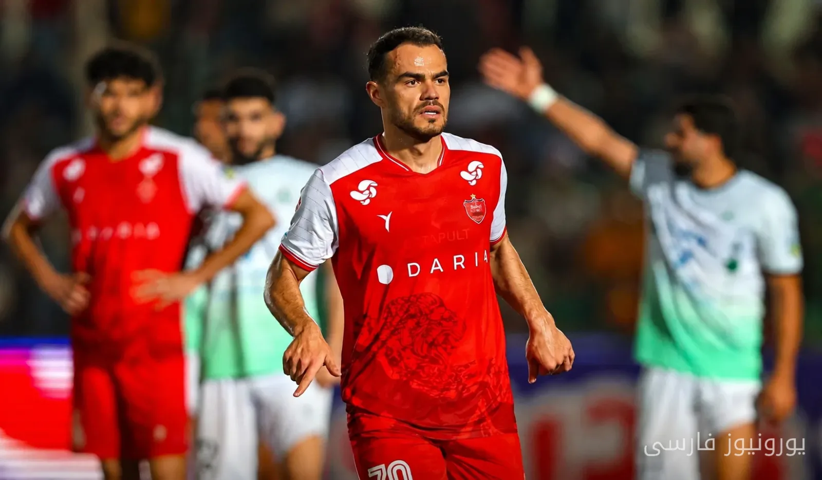 وضعیت اورونوف در پرسپولیس و شایعات جدایی در نیمفصل