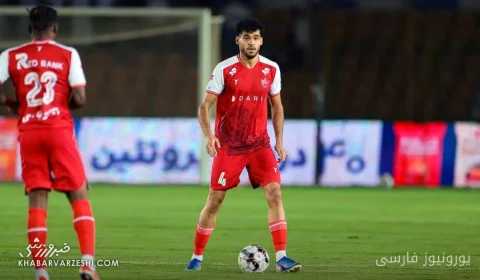 مصدومیت عجیب محمدمهدی زارع به دلیل نداشتن دمپایی در حمام
