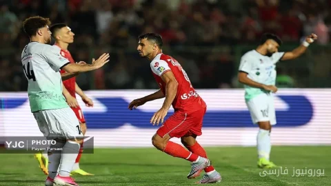 دیدار دوستانه پرسپولیس مقابل شهید قندی یزد در زمین شماره ۳ آزادی