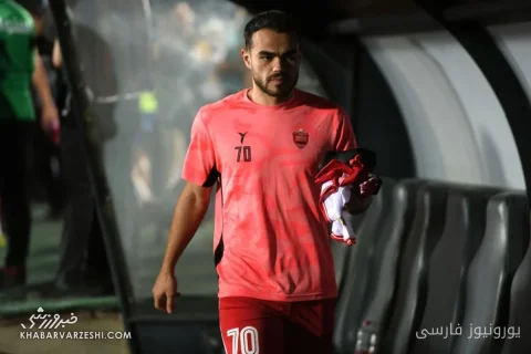 سخنگوی باشگاه پرسپولیس فروش اوستون اورونوف را تکذیب کرد