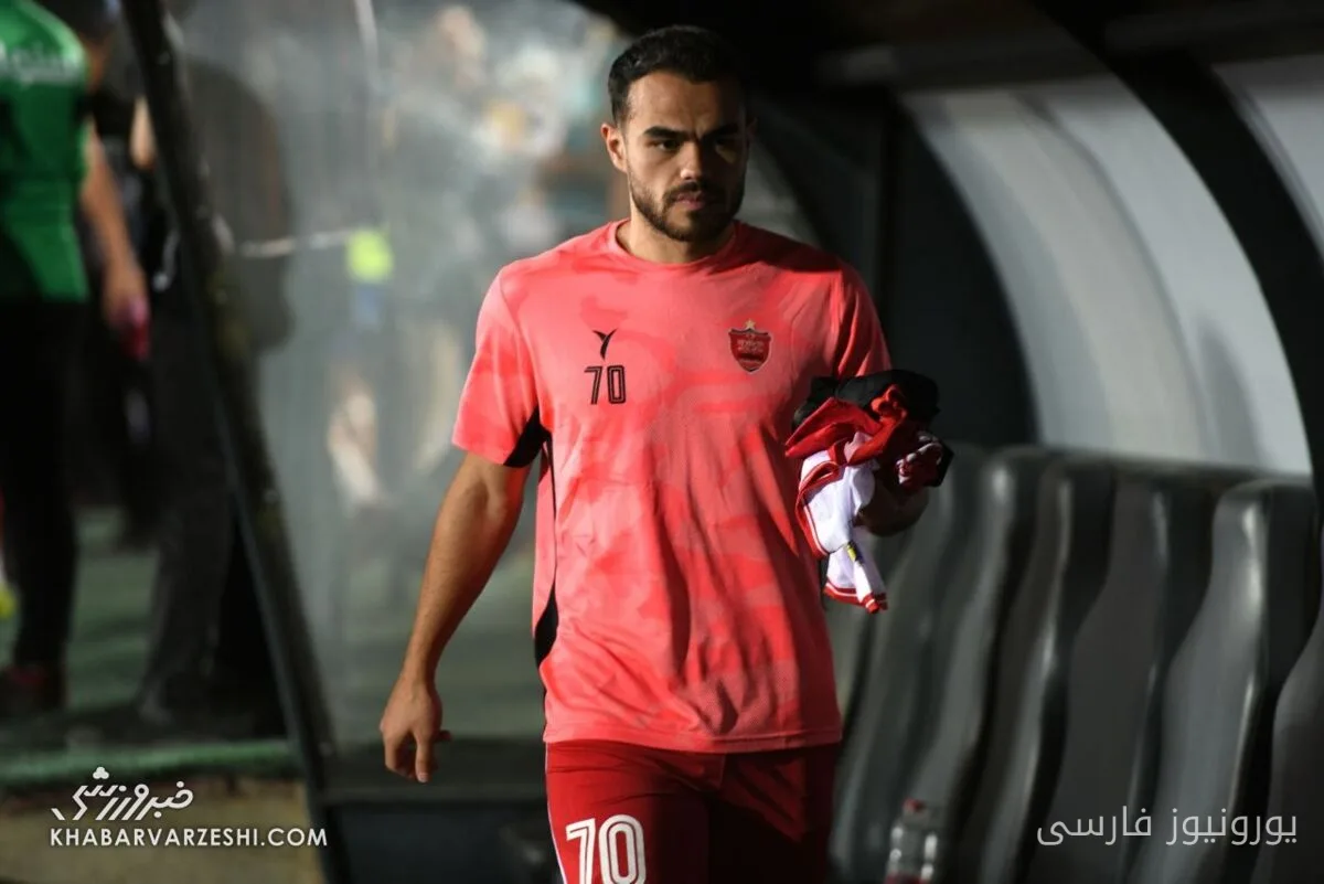 سخنگوی باشگاه پرسپولیس فروش اوستون اورونوف را تکذیب کرد