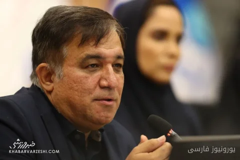 علی تاجرنیا از سهراب بختیاری‌زاده و صالح حردانی تشکر کرد