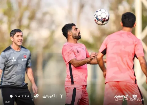 محمدحسین کنعانی‌زادگان برای دیدار پرسپولیس مقابل فولاد به ترکیب بازگشت