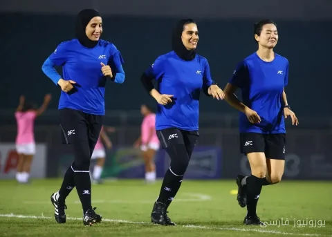 مهناز ذکایی داور وسط نخستین دربی لیگ برتر فوتبال زنان بین استقلال و پرسپولیس شد