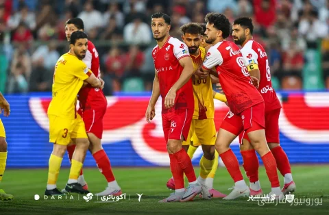 فولاد خوزستان با گل دقیقه ۸۷ وحید امیری پرسپولیس را شکست داد