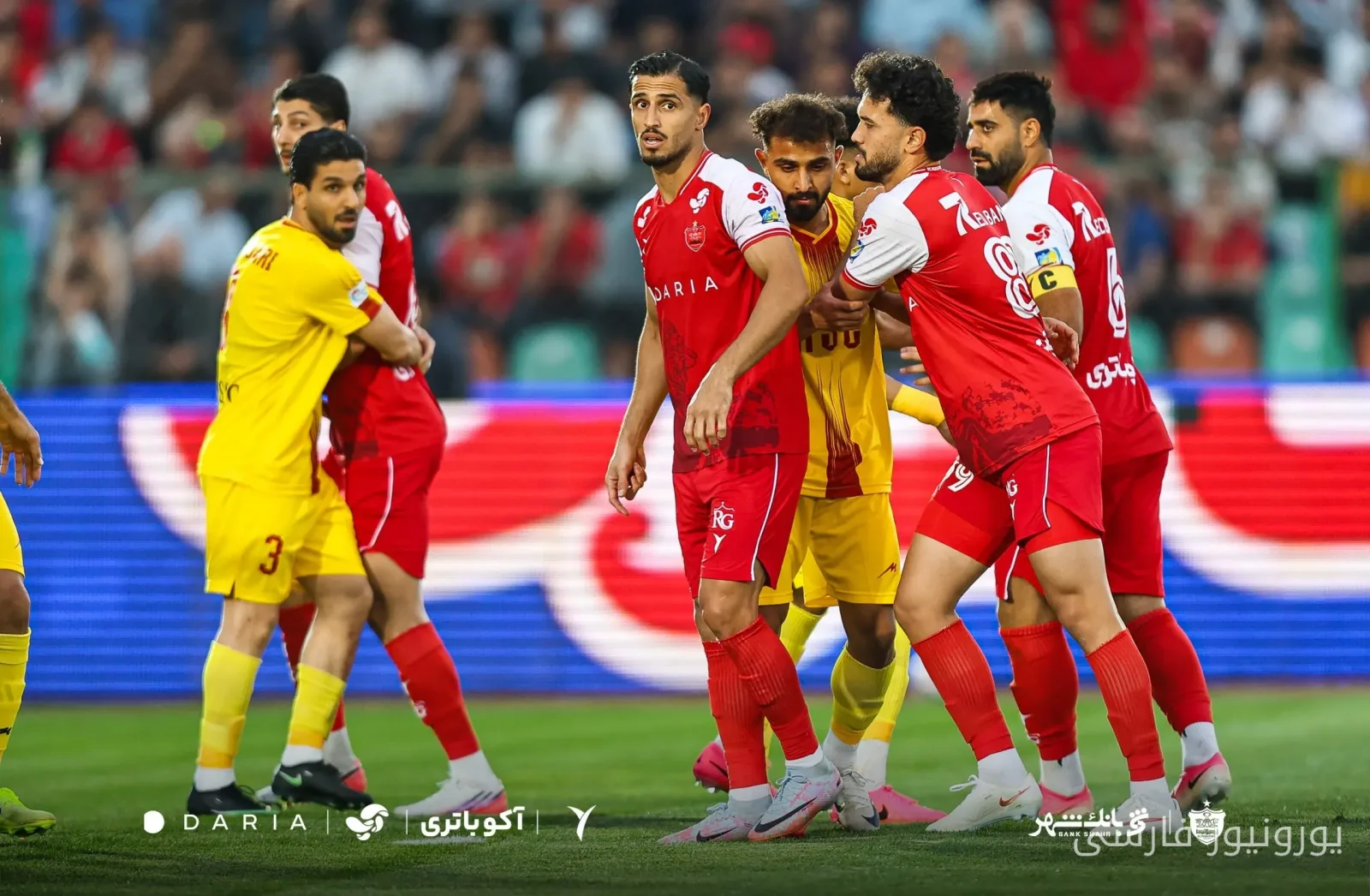 فولاد خوزستان با گل دقیقه ۸۷ وحید امیری پرسپولیس را شکست داد