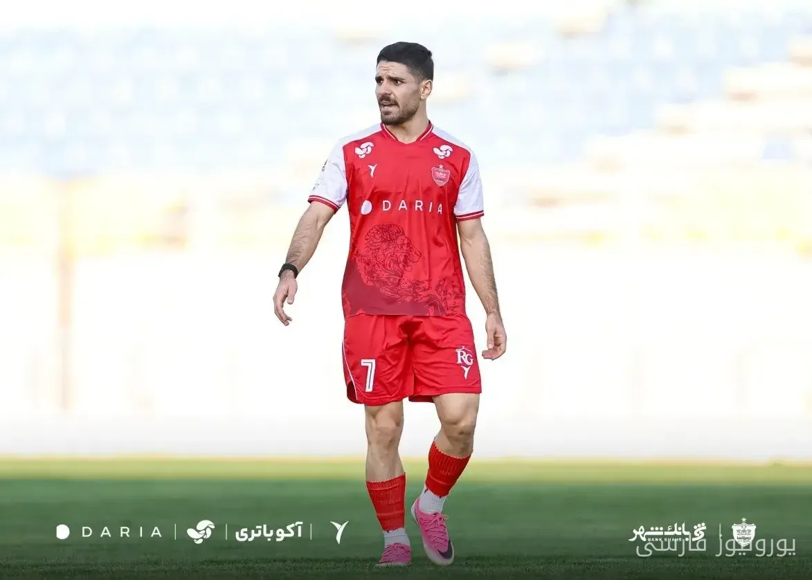 محمد عمری همچنان روی نیمکت پرسپولیس در چند بازی اخیر