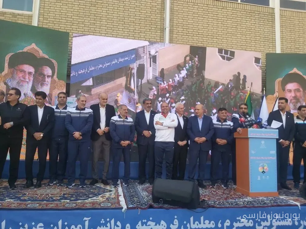 مهدی تاج افتتاح ۴۰۰۰ زمین چمن مصنوعی را ظرفیت بزرگی برای توسعه فوتبال کشور دانست