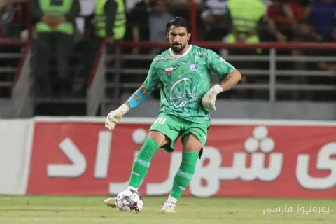 حبیب فرعباسی دروازه‌بان درخشان استقلال در شکست مقابل شباب‌الاهلی