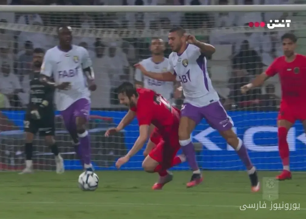 سردار آزمون درخواست تعویض خود را در دیدار شباب الاهلی مقابل العین داد