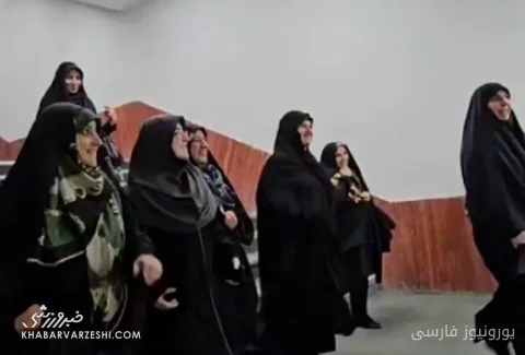 معاونان رئیس‌جمهور در ورزشگاه شهر قدس دربی زنان را تماشا کردند