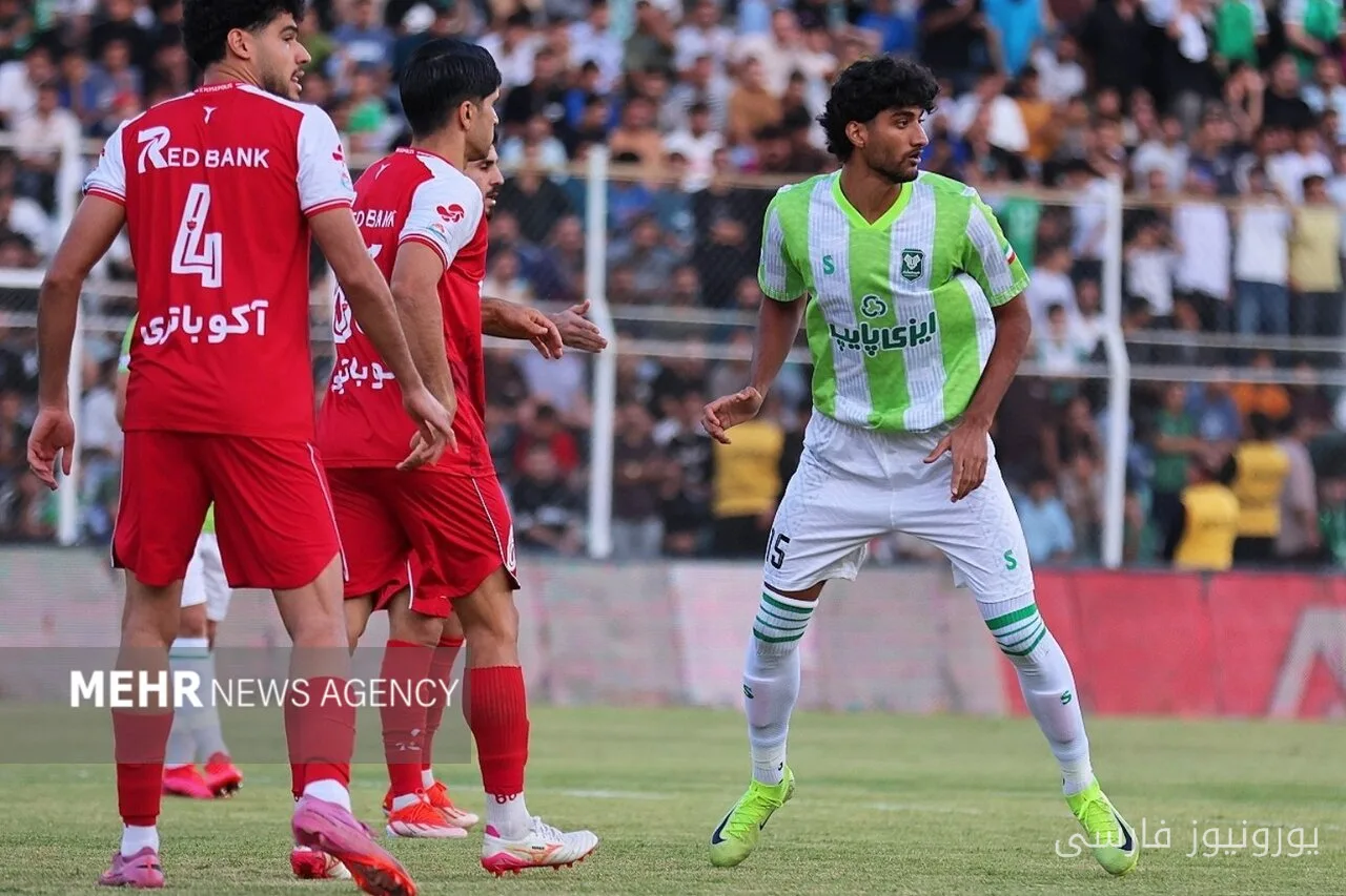 نیمه دوم پرهیجان خیبر خرم‌آباد و پرسپولیس تهران با درخشش دیناروند و فرصت‌سوزی بیفوما