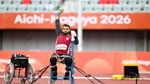 محمد صابر فتح‌آبادی طلای پرتاب وزنه F۳۳ را در پاراآسیایی ناگویا کسب کرد