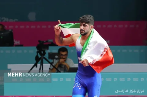 برد قاطع سعید اسماعیلی در گام نخست مسابقات جهانی کشتی فرنگی