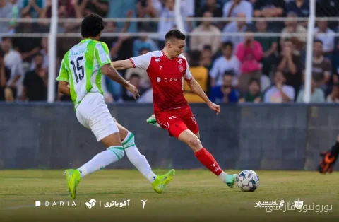 تساوی بدون گل خیبر خرم‌آباد و پرسپولیس در دیدار معوقه لیگ برتر