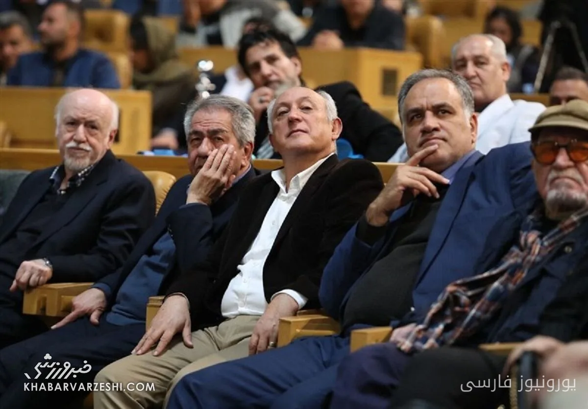 بهتاش فریبا: موضع برنامه فوتبال برتر درباره استقلال عادلانه نیست و سال‌هاست آن را تحریم کرده‌ام