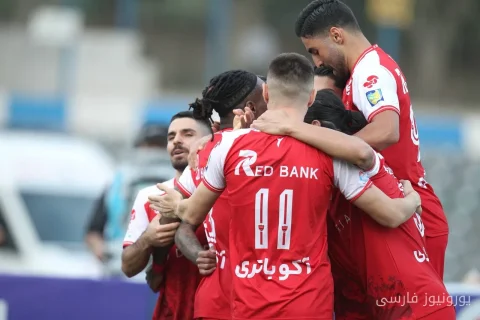 صدرنشینی تیم‌های مردان و زنان پرسپولیس در لیگ برتر فوتبال